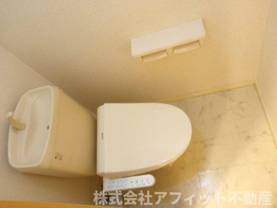 【トイレ】 | ベルリード | 温水洗浄暖房便座　※左右反転イメージ