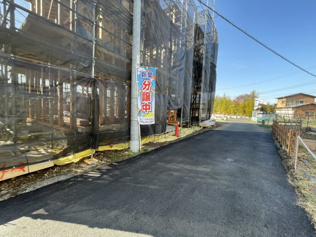 【仲介手数料無料】所沢市久米３期２号棟　所沢市の新築住宅なら西武ハウジングの前面道路含む現地写真