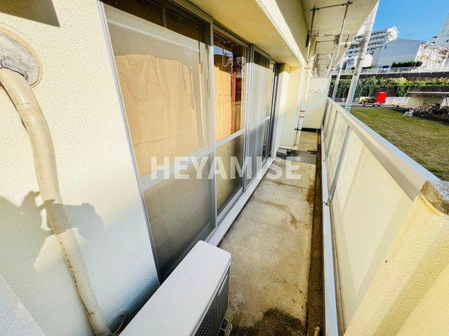 ビレッジハウス矢上1号棟のバルコニー