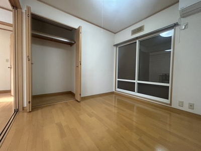 【洋室】 | メゾンドパラディB