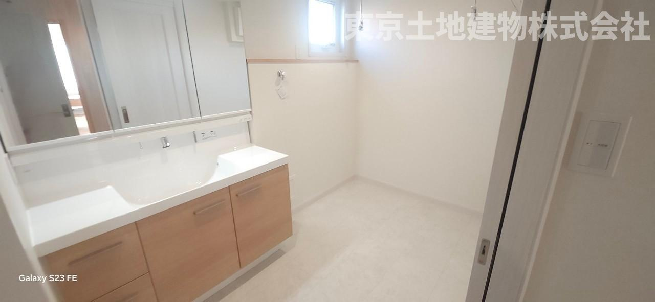 MOCXGARDEN前橋三俣町3号地の独立洗面台|温もりと清潔感のある洗面台
ごちゃつく洗面まわりもスッキリ片付く収納♪