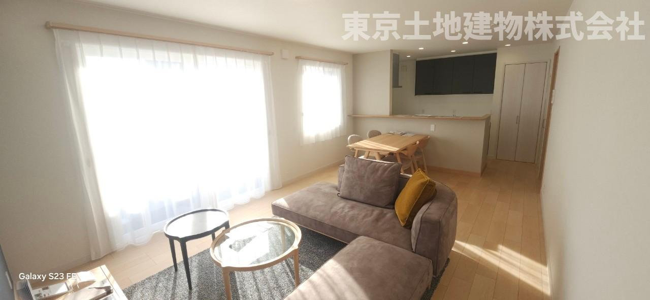 MOCXGARDEN前橋三俣町3号地の居間・リビング|陽当たり良好な17帖のLDK