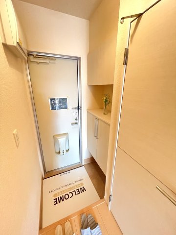 ラ・ステュディオの玄関