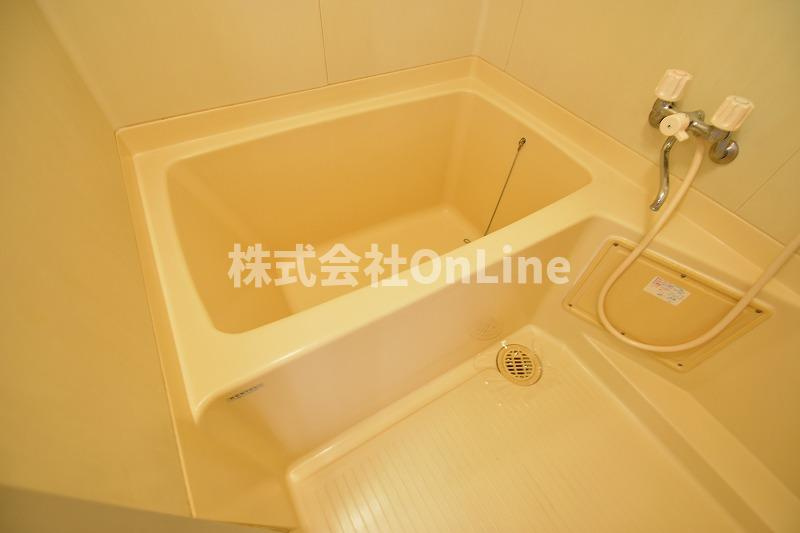 東大阪市荒本新町の賃貸マンションの浴室