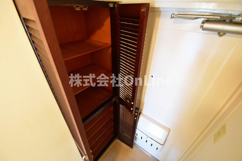 東大阪市荒本新町の賃貸マンションの収納