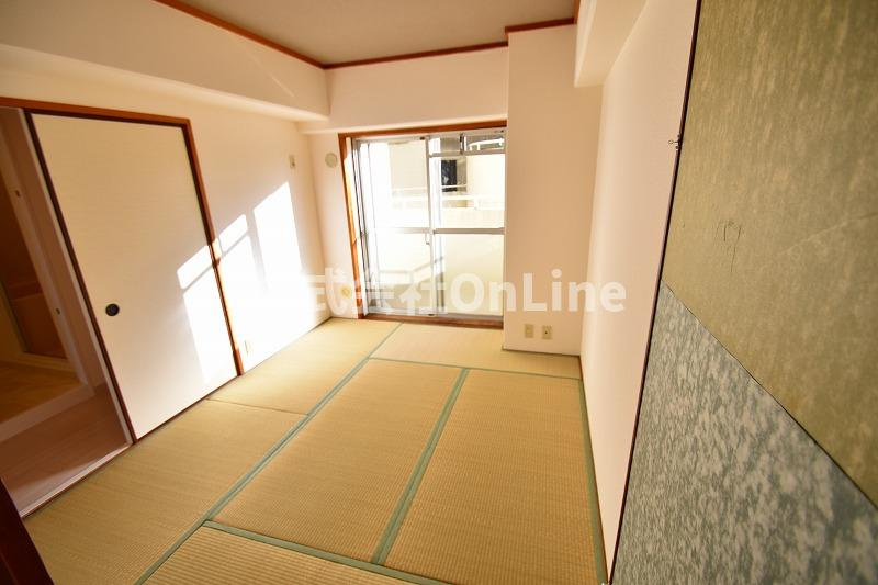東大阪市荒本新町の賃貸マンションの寝室