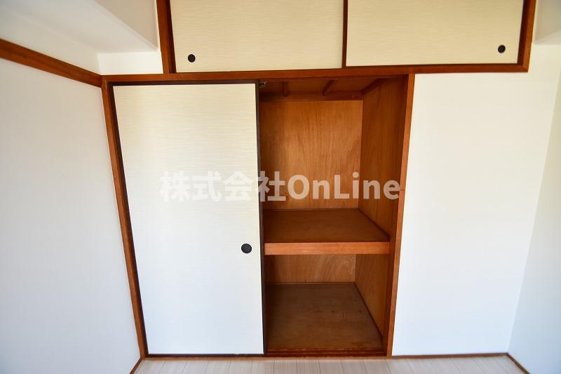 東大阪市荒本新町の賃貸マンションの収納