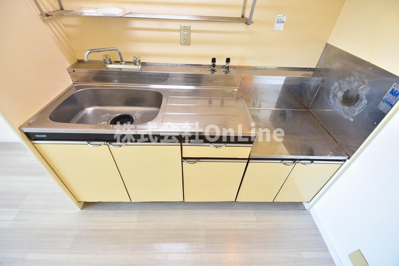 東大阪市荒本新町の賃貸マンションのキッチン