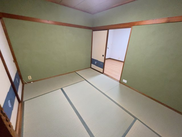 高城有松裏戸建の和室