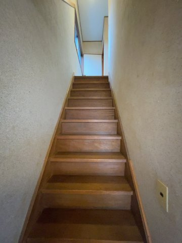 高城有松裏戸建の内装