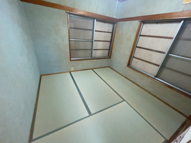 高城有松裏戸建の和室