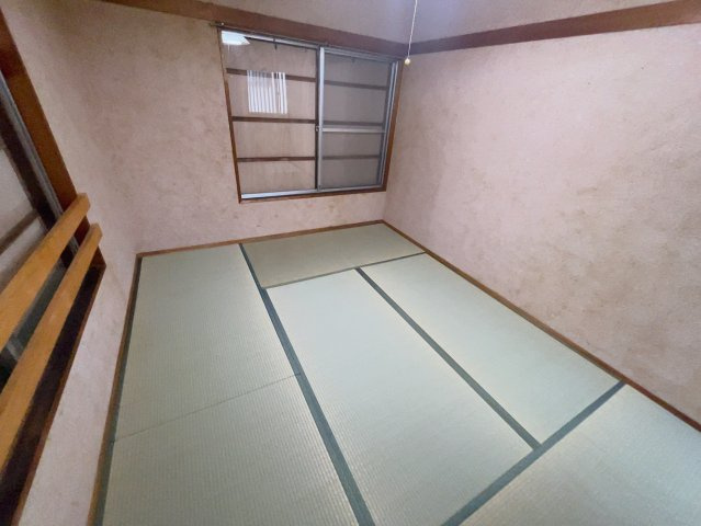 高城有松裏戸建の和室