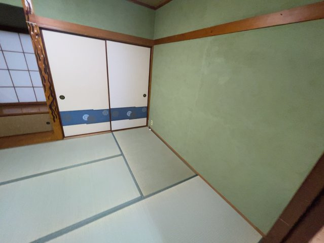 高城有松裏戸建の和室