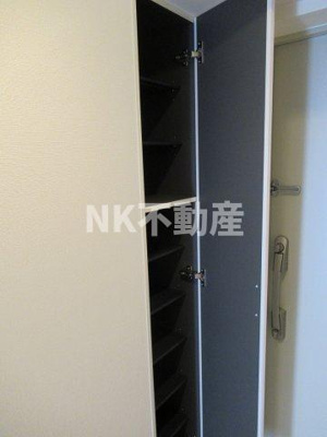 【玄関】 | COZY　COURTⅢ（コージーコートスリー）（河内花園賃貸） | 毎日通る玄関はこちらです