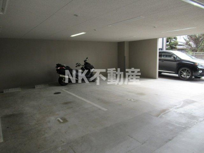 【駐車場】 | COZY　COURTⅢ（コージーコートスリー）（河内花園賃貸） | 駐車場があります