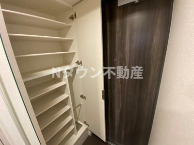 【収納】 | プレサンス広小路通今池 | 玄関収納です