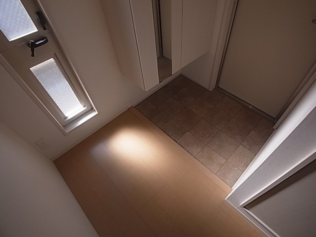 神戸市兵庫区南逆瀬川町のアパートの玄関|玄関