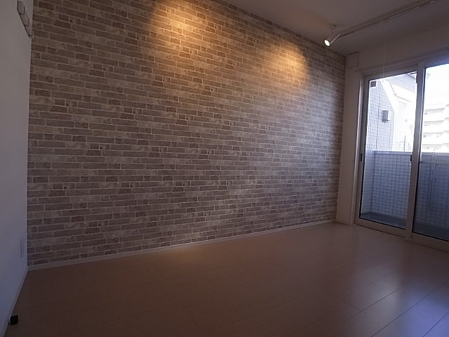 神戸市兵庫区南逆瀬川町のアパート