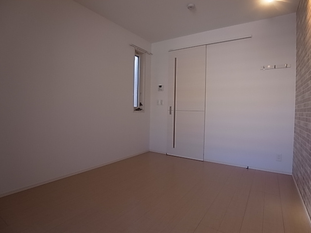 神戸市兵庫区南逆瀬川町のアパート