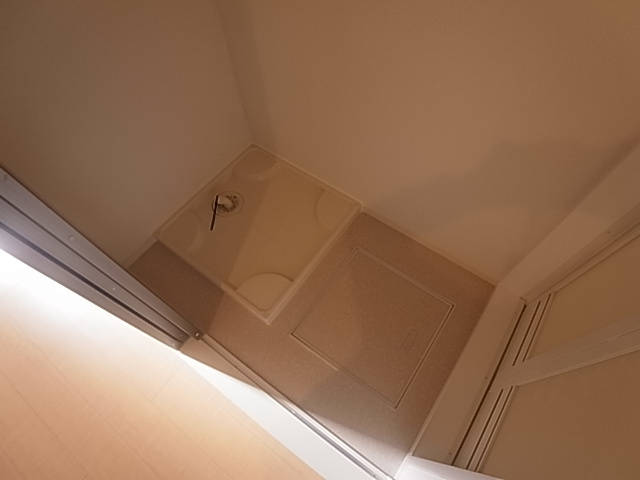 神戸市兵庫区南逆瀬川町のアパート