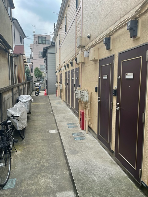オアシスコート渋谷本町のエントランス