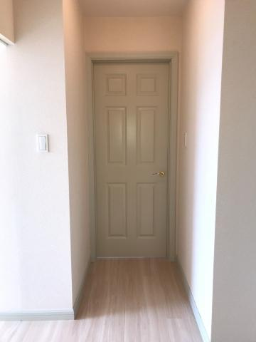 ピアチェーレの玄関|廊下