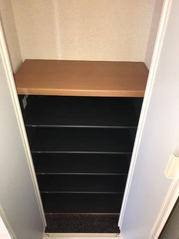 ピアチェーレの玄関|下駄箱