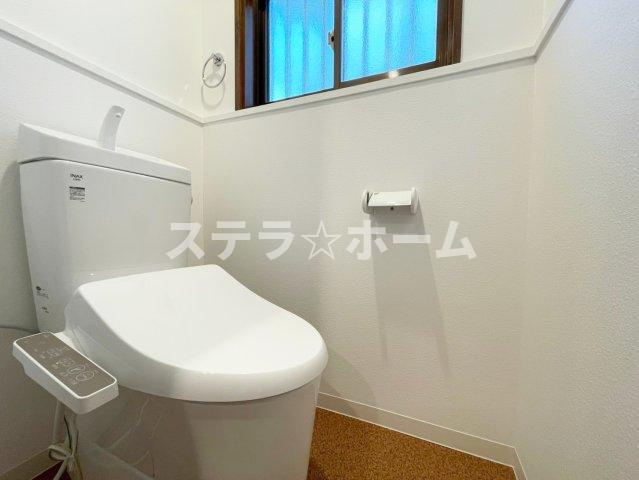 千里山東1 中古戸建のトイレ|ゆったりとした空間のトイレです