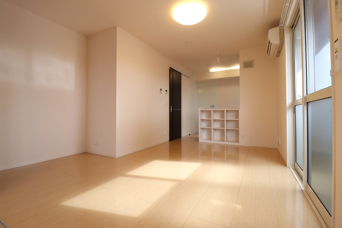 Ｄ-ｒｏｏｍ ＴＡＫＥｊａｎｇの居間・リビング
