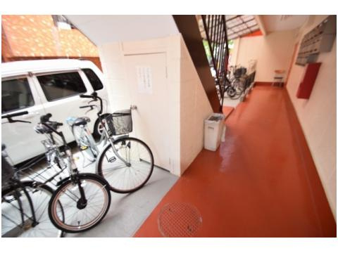 宮野マンションの駐車場