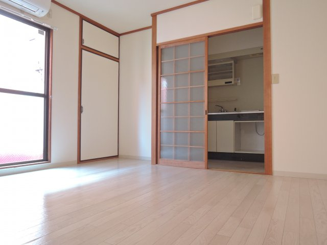 宮野マンションの居間・リビング