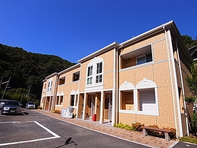 神戸市兵庫区平野町字天王谷奥東服のアパートの外観|外観