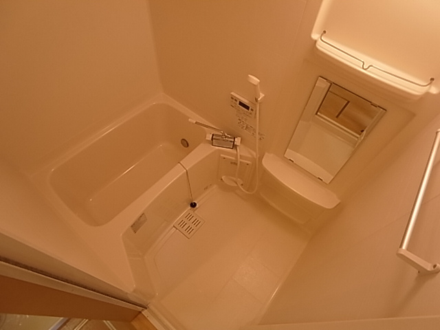 神戸市兵庫区平野町字天王谷奥東服のアパートの浴室|追焚機能付浴室