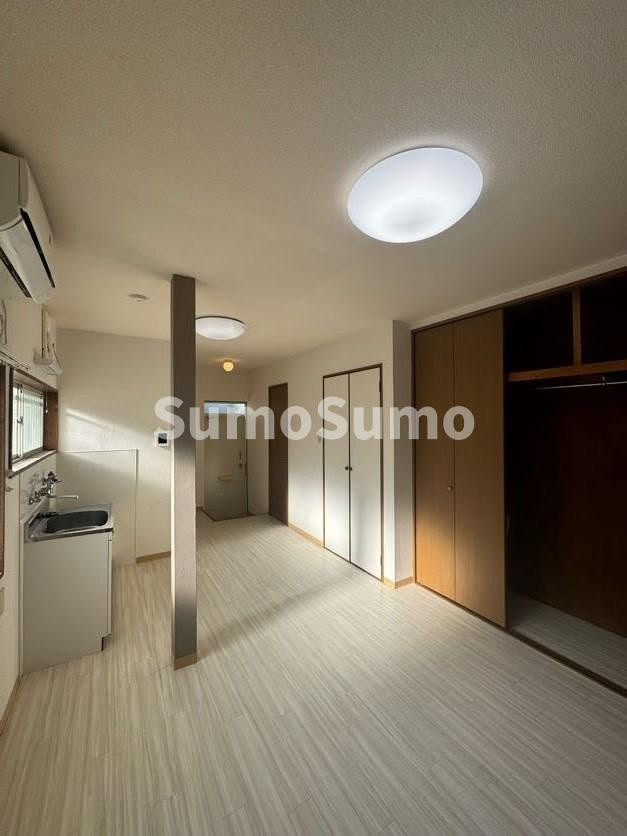 須磨寺ハイツの居間・リビング