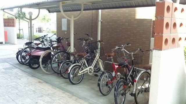 フォーウィルズコートのその他共用部分|駐輪場に自転車も停められます♪