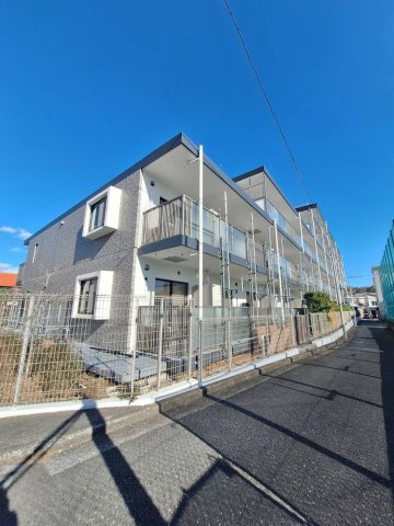 ＯＣ　ＲＥＳＩＤＥＮＣＥ　Ｒ　ＹＯＫＯＨＡＭＡ　ＨＩＮＯのエントランス