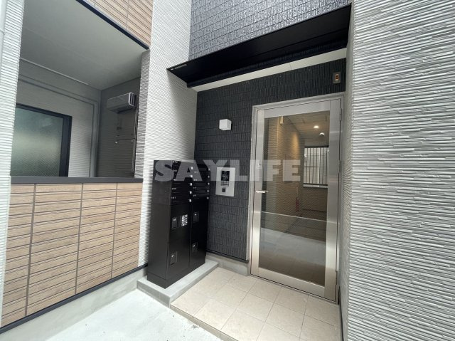 ブランテール深江橋のエントランス