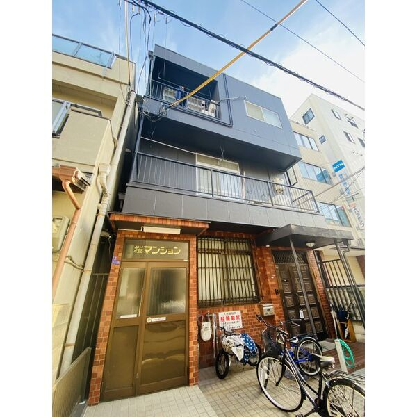 桜マンションの外観