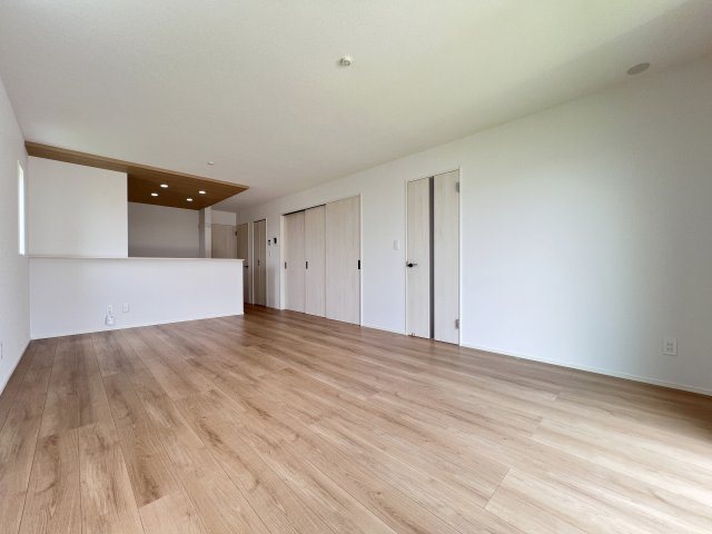 【居間・リビング】 | 香美市土佐山田町百石町１丁目/１号棟