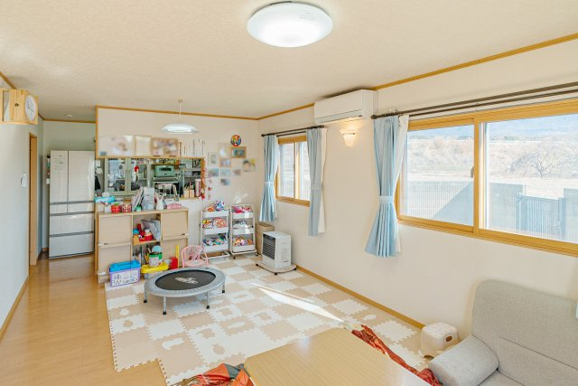 【居間・リビング】の画像