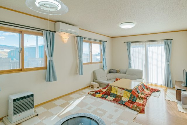 【居間・リビング】の画像