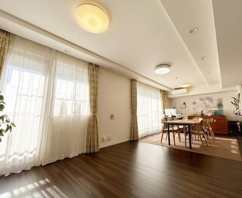 【居間・リビング】