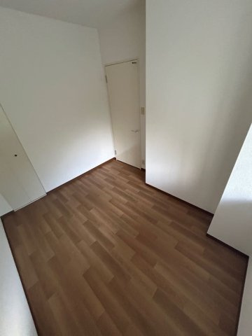 デメテル高取台の洋室