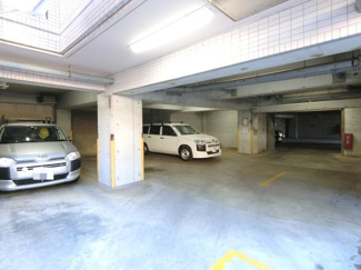 【駐車場】 | 地下駐車場です