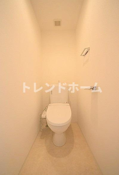 プレミアムコート谷町４丁目のトイレ|選べる家電プランあり！！