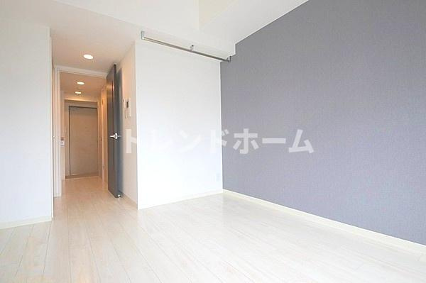 プレミアムコート谷町４丁目の居間・リビング|選べる家電プランあり！！