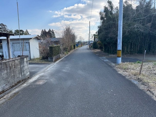 都城市高崎町東霧島の売地の前面道路含む現地写真