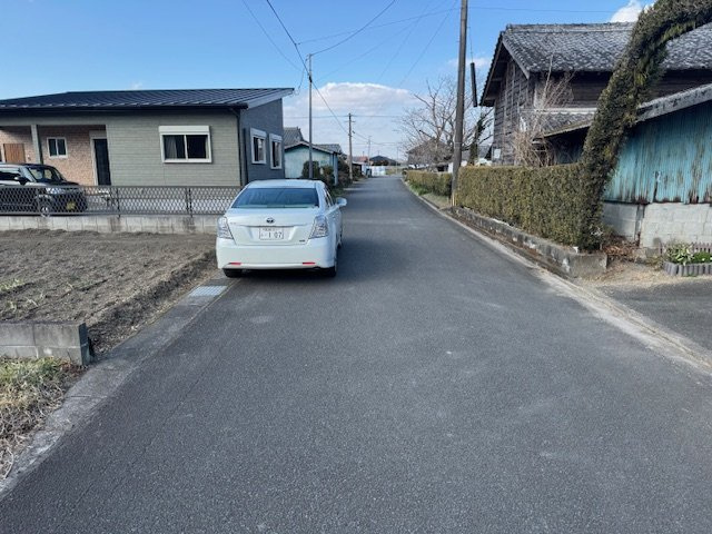 都城市高崎町東霧島の売地の前面道路含む現地写真