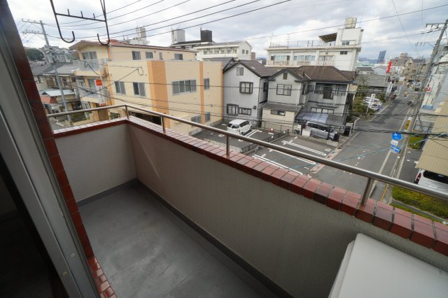 HARADABLDG.のバルコニー|外からの目が気にならないバルコニーで洗濯物が干せます