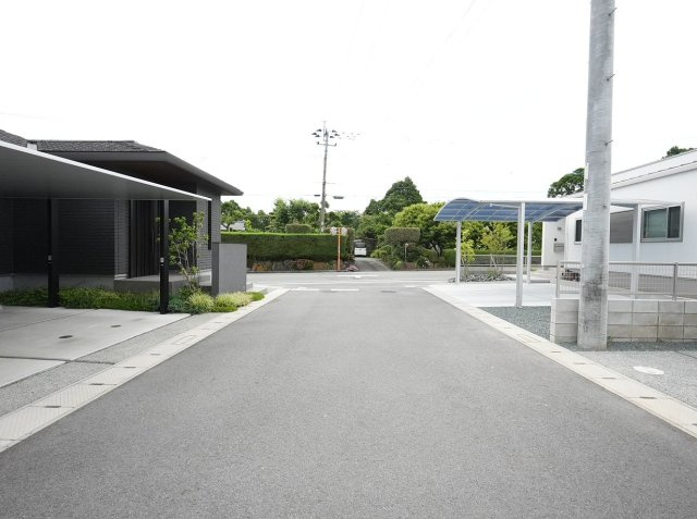 【前面道路含む現地写真】 | JIDAI合志市野々島　3号棟